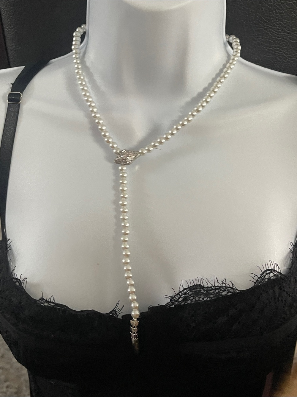 Classic White Pearl Y-Necklace - Brand